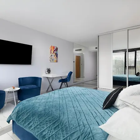 Διαμέρισμα Easy Rent - Blue Place, Basen & Spa, Centrum Free Parking 24h Check-in